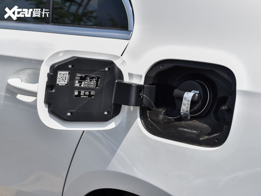 2022YA Ŀ A 180 L \I܇