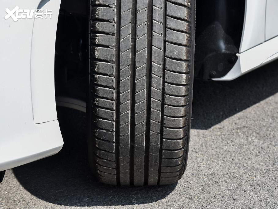 2022YA Ŀ A 180 L \I܇