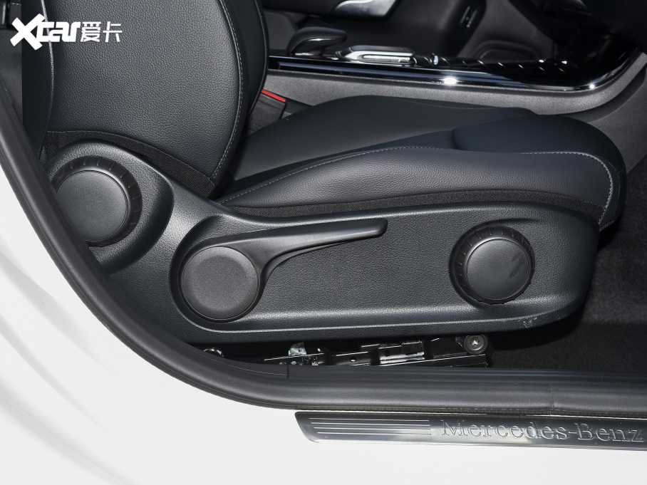 2022YA Ŀ A 180 L \I܇