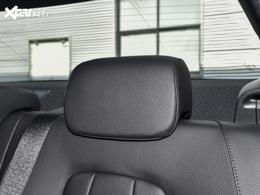 2022YA Ŀ A 180 L \I܇