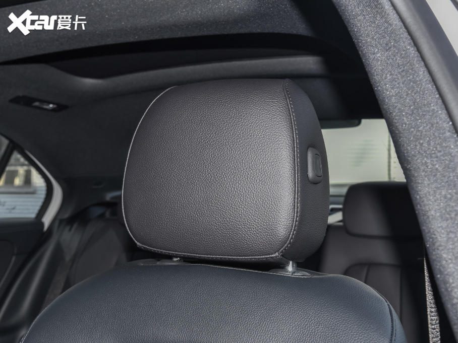 2022YA Ŀ A 180 L \I܇