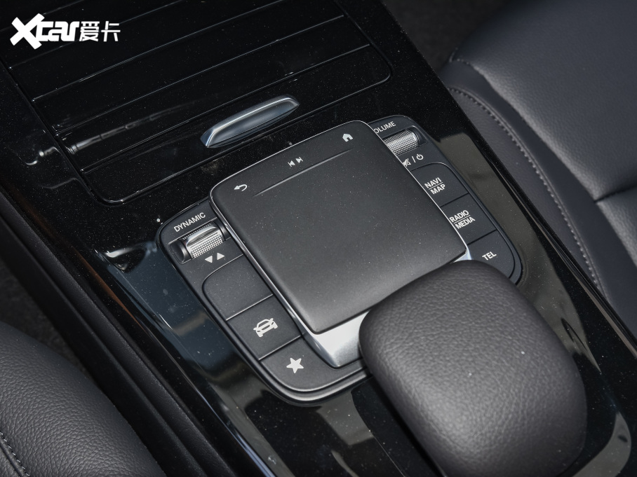 2022YA Ŀ A 180 L \I܇