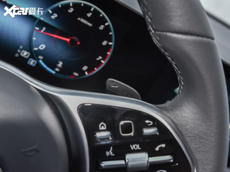 2022YA Ŀ A 180 L \I܇