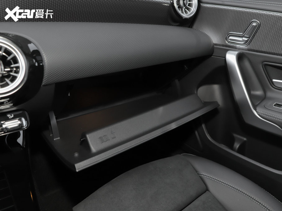 2022YA Ŀ A 200 L \I܇r