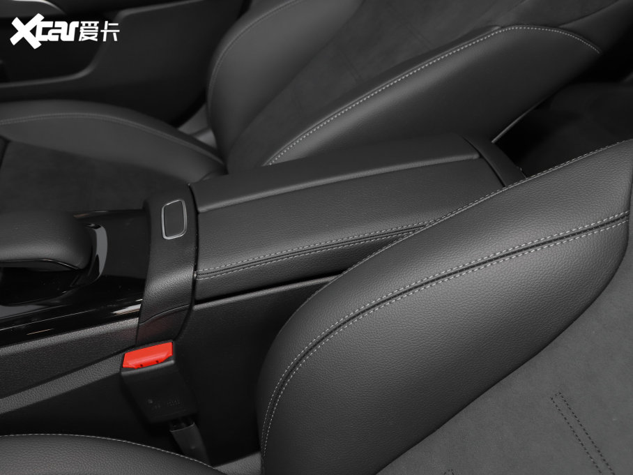 2022YA Ŀ A 200 L \I܇r