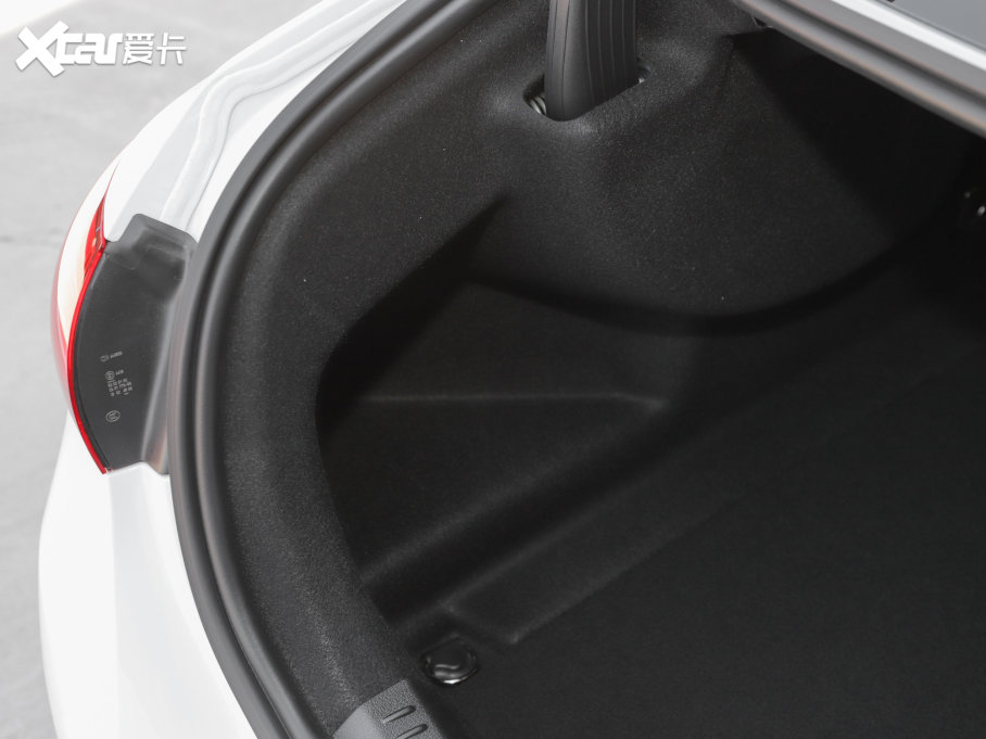 2022YA Ŀ A 200 L \I܇r