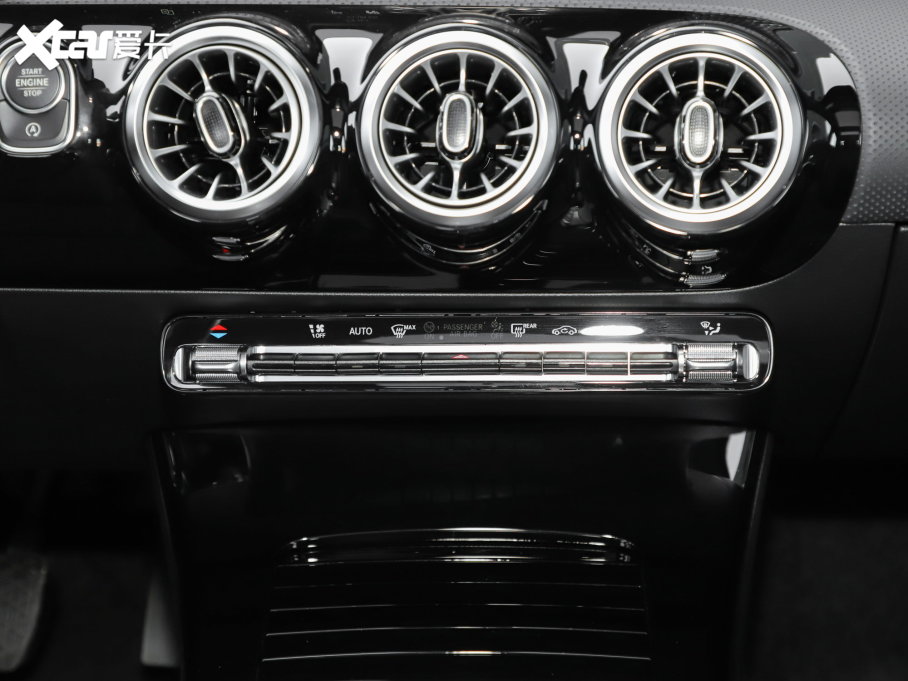 2022YA Ŀ A 200 L \I܇r