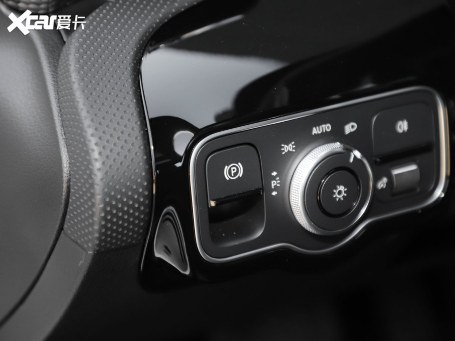 2022YA Ŀ A 200 L \I܇r