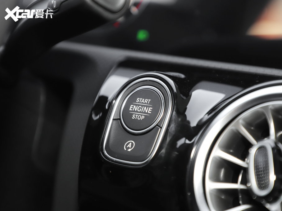 2022YA Ŀ A 200 L \I܇r