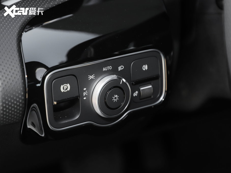 2022YA Ŀ A 200 L \I܇r