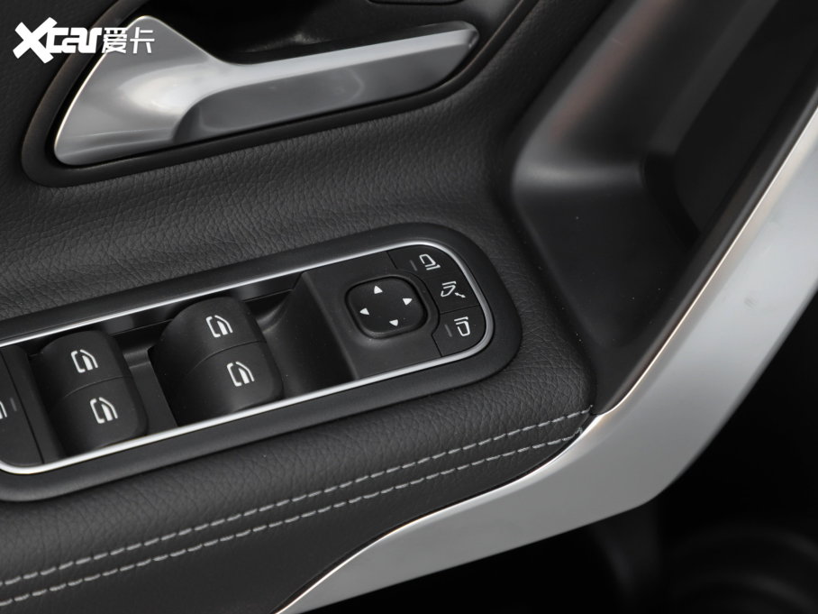 2022YA Ŀ A 200 L \I܇r