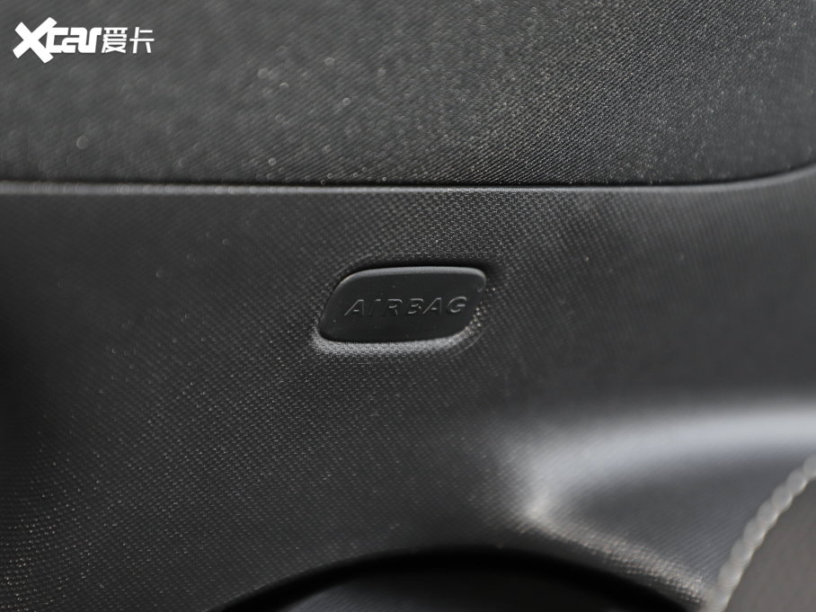 2022YA Ŀ A 200 L \I܇r