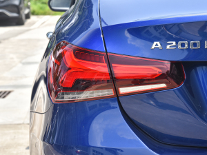 2022Ŀ A 200 L \I܇r ^