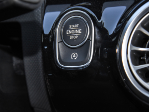 2022Ŀ A 200 L \I܇r п؅^