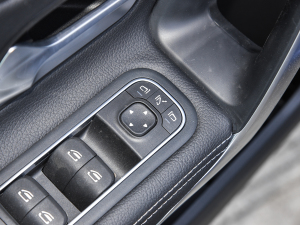 2022Ŀ A 200 L \I܇r п؅^