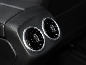 2022Ŀ A 200 L \I܇r п؅^