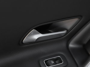 2022Ŀ A 200 L \I܇r п؅^