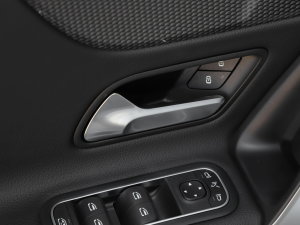 2022Ŀ A 200 L \I܇r п؅^