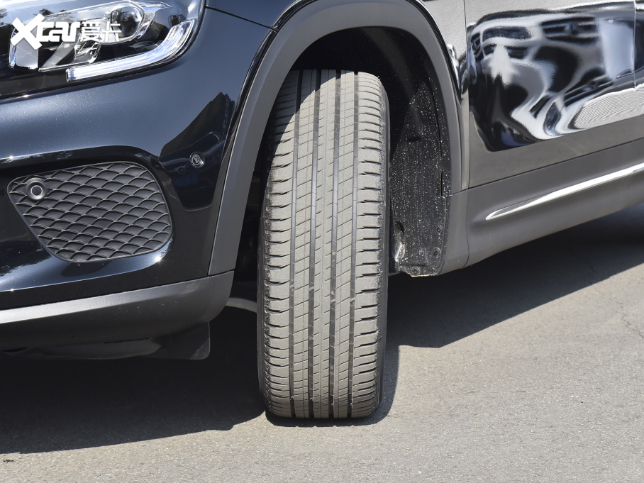 2022YGLB GLB 200 (dng)