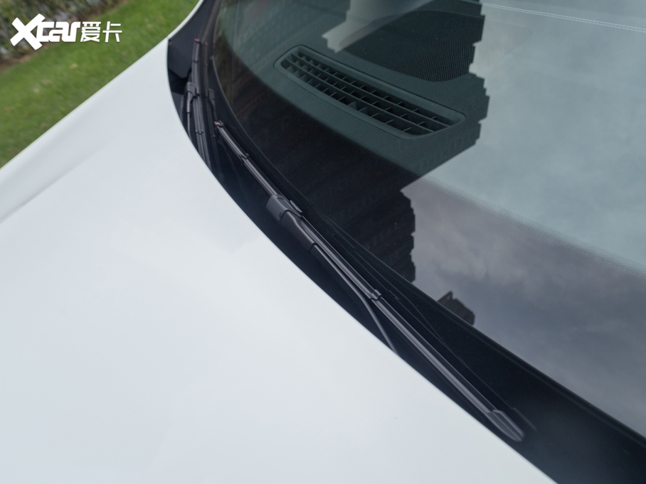 2022YGLB GLB 180 r