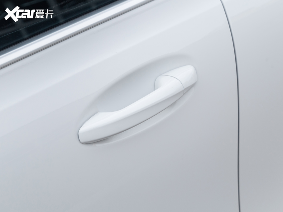 2022YGLB GLB 180 r