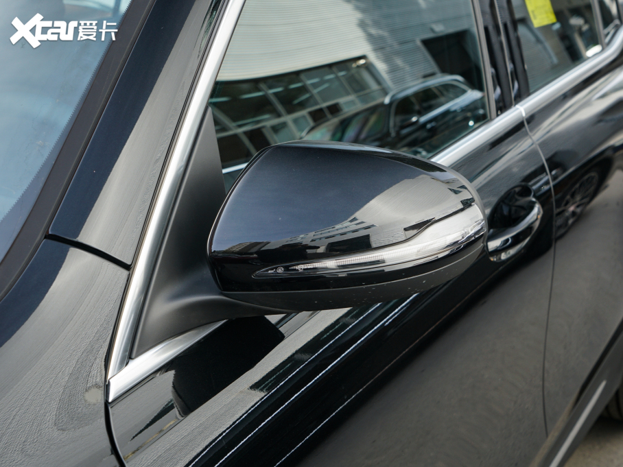 2022YGLB GLB 180 (dng)