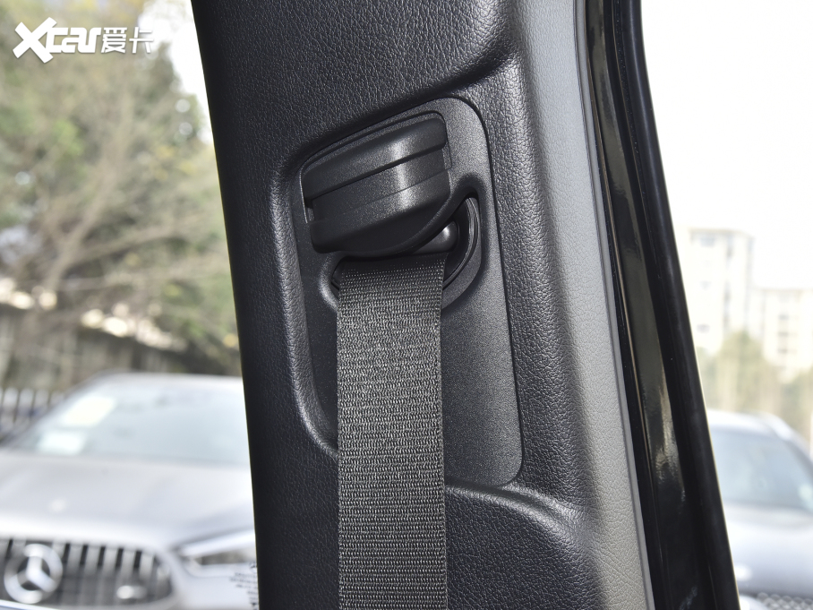 2022YGLB Ŀ GLB 180 r