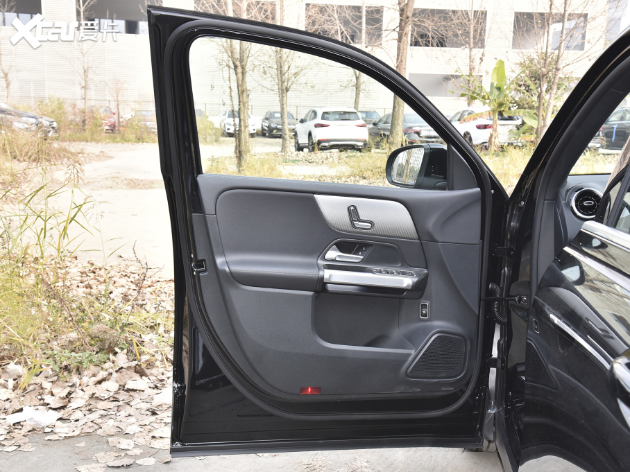 2022YGLB Ŀ GLB 180 r