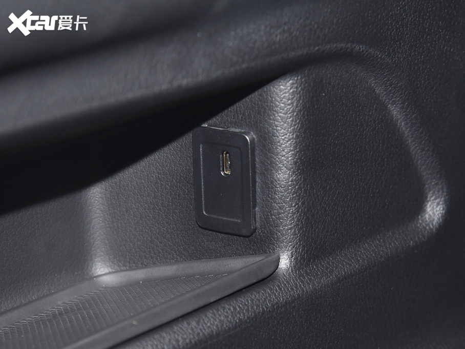 2022YGLB Ŀ GLB 180 r