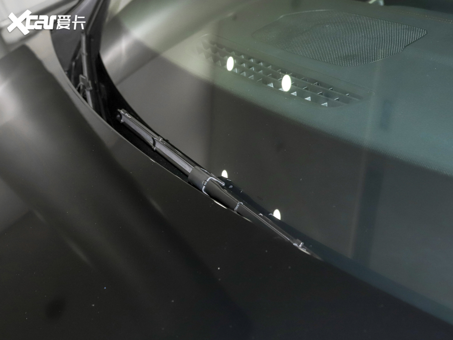 2022YGLB Ŀ GLB 180 (dng)