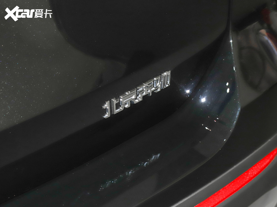 2022YGLB Ŀ GLB 180 (dng)