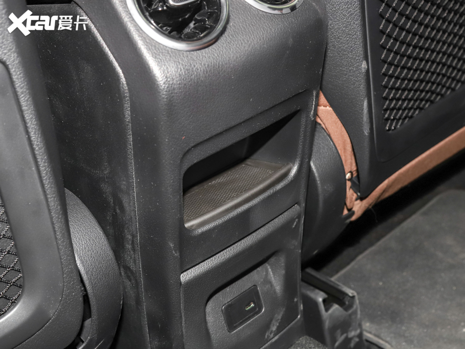 2022YGLB Ŀ GLB 180 (dng)