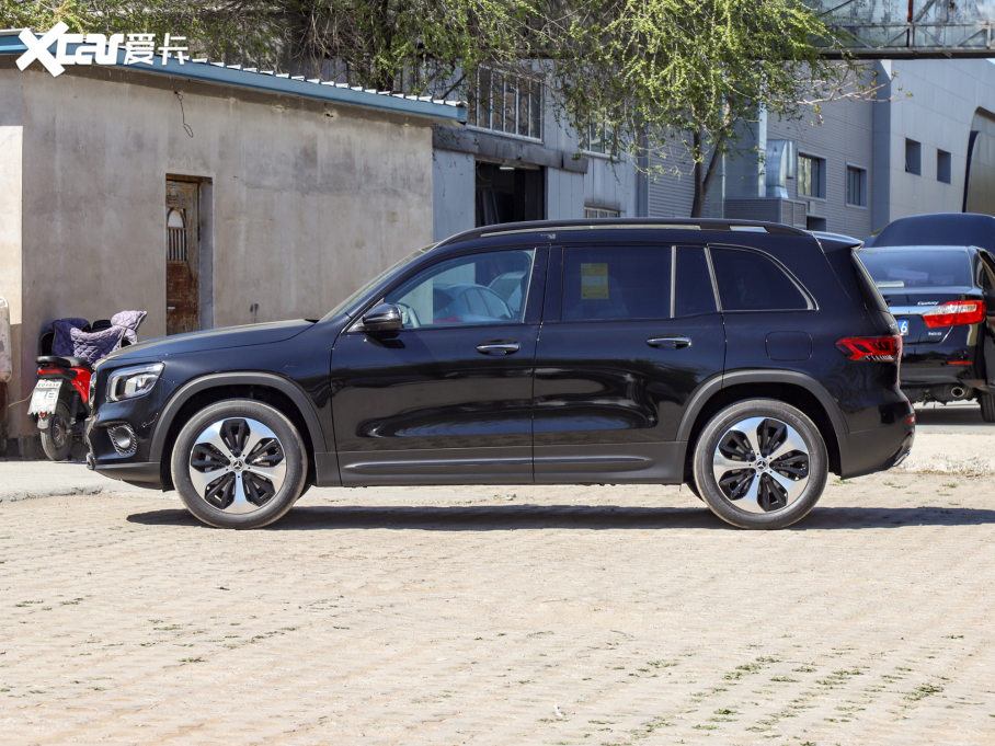 2022YGLB GLB 220 4MATIC