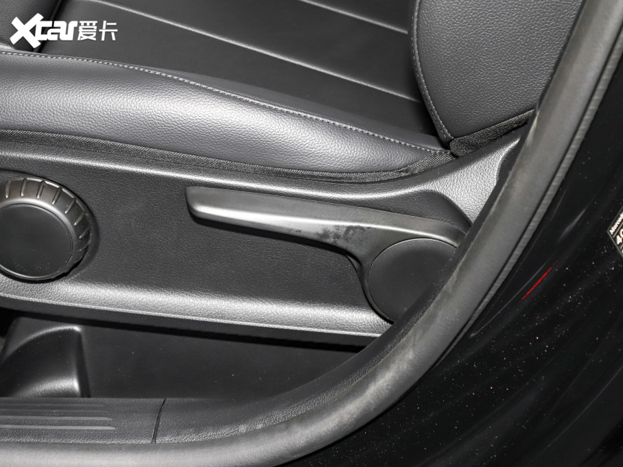 2022YGLB GLB 220 4MATIC