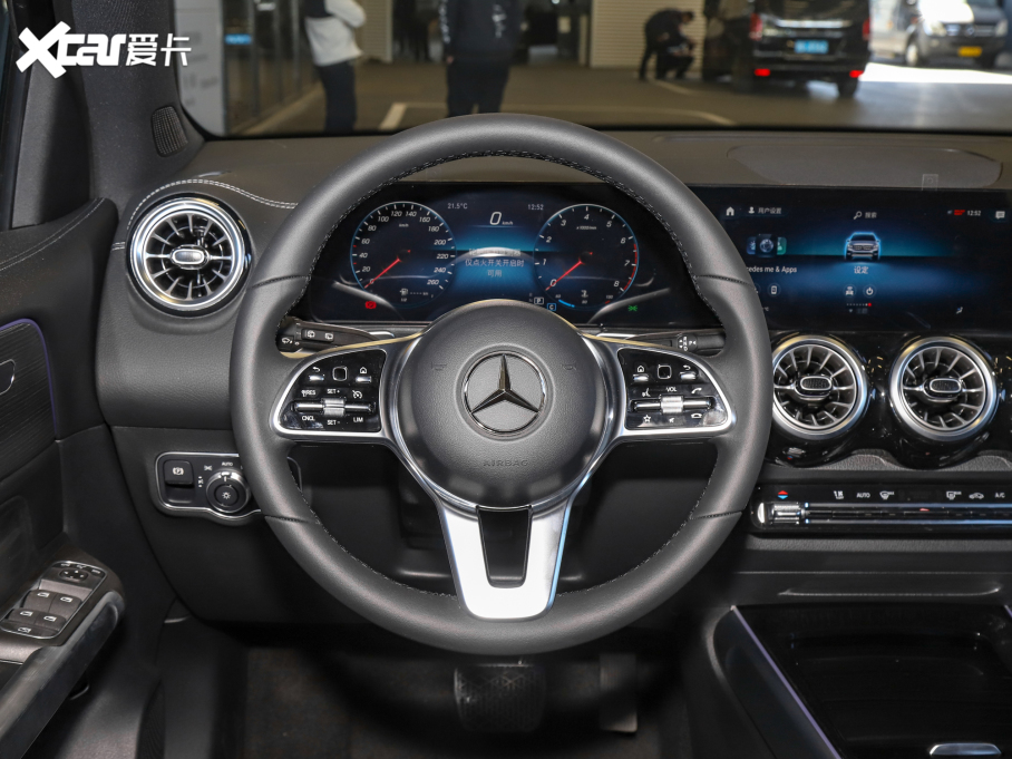 2022YGLB GLB 220 4MATIC