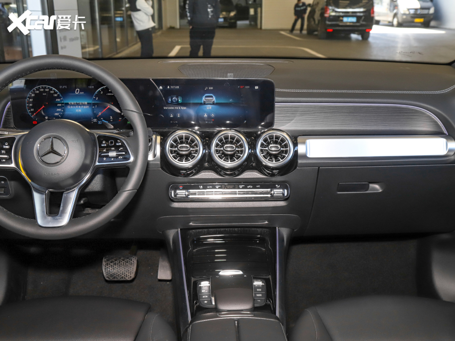 2022YGLB GLB 220 4MATIC