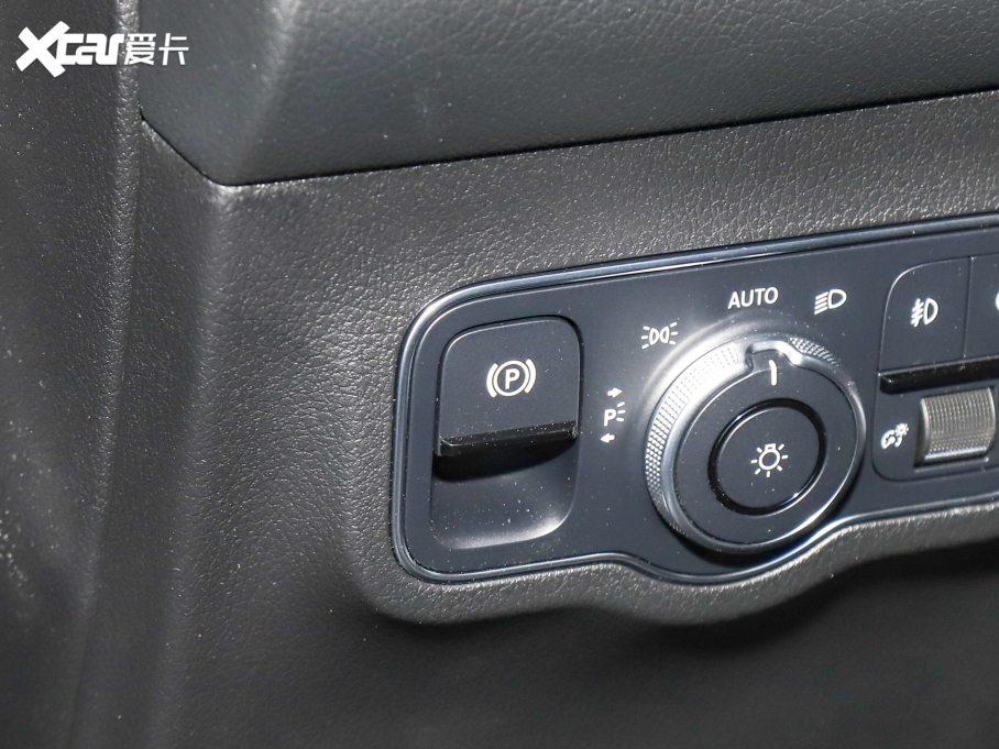 2022YGLB GLB 220 4MATIC