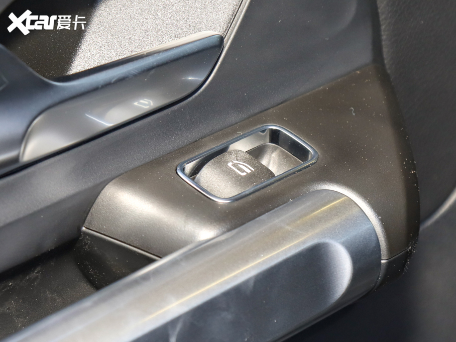 2022YGLB GLB 220 4MATIC