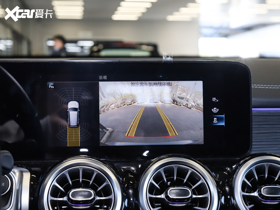 2022YGLB GLB 220 4MATIC