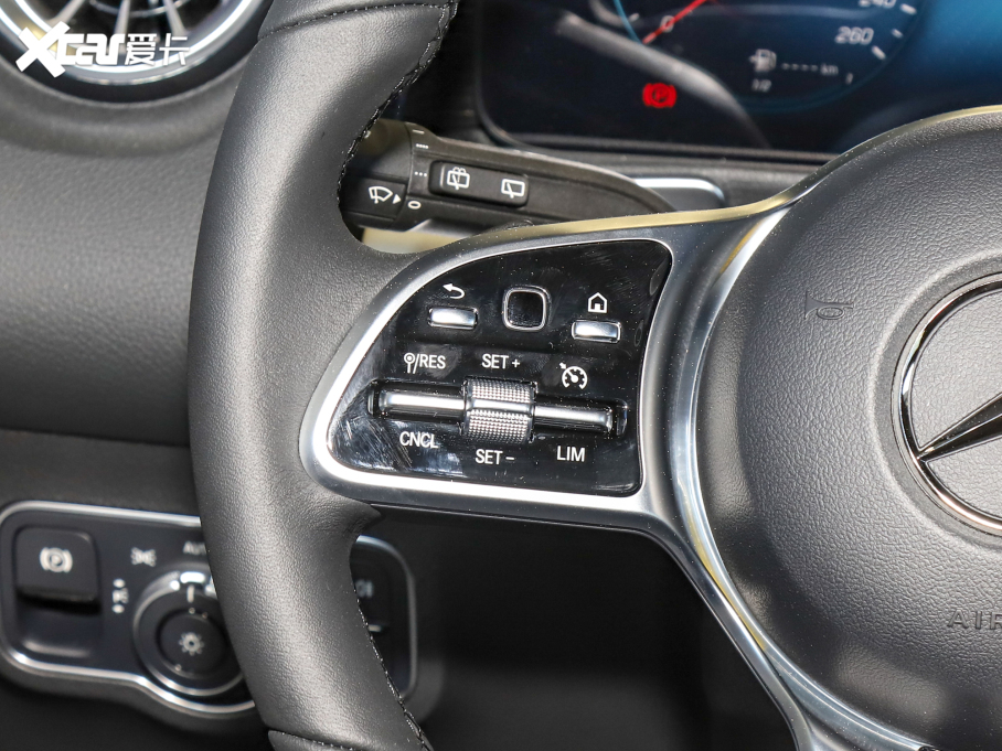 2022YGLB GLB 220 4MATIC