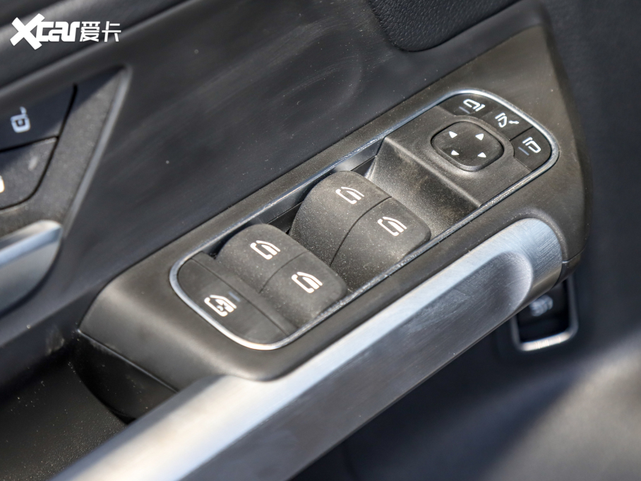 2022YGLB GLB 220 4MATIC