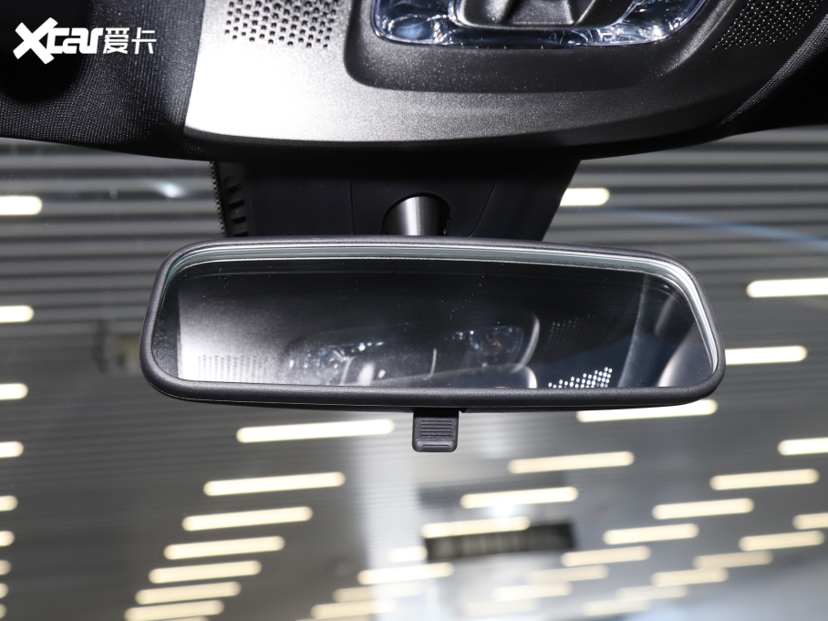 2022YGLB GLB 220 4MATIC