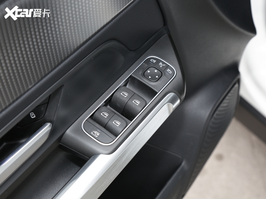 2022YGLB GLB 220 (dng)