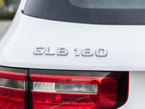 2022GLB 180 r ^