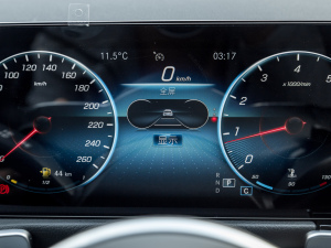 2022GLB 180 r п؅^(q)