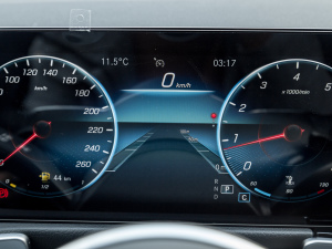 2022GLB 180 r п؅^(q)