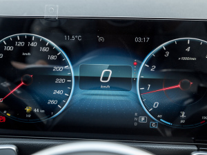 2022GLB 180 r п؅^(q)