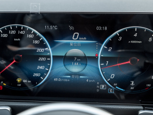 2022GLB 180 r п؅^(q)