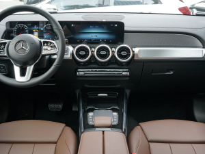 2022GLB 180 Ӹ п؅^