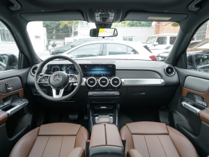 2022GLB 180 Ӹ п؅^